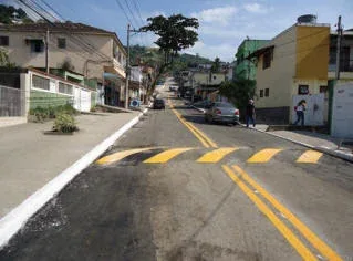 Rua Alto Uruguai; imagem 02 embutida na matéria.